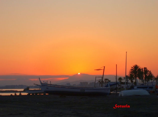 Puesta de sol playa El Palo Naturaleza Color (Digital)