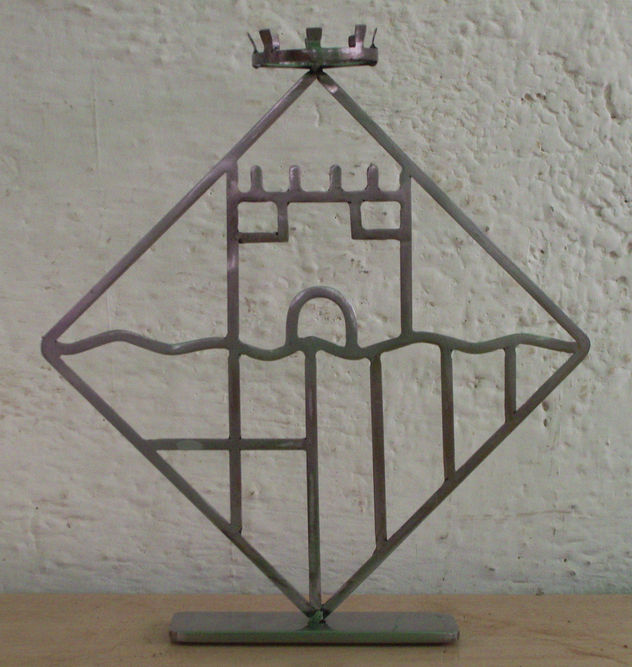 logotipo para lliÇa de munt