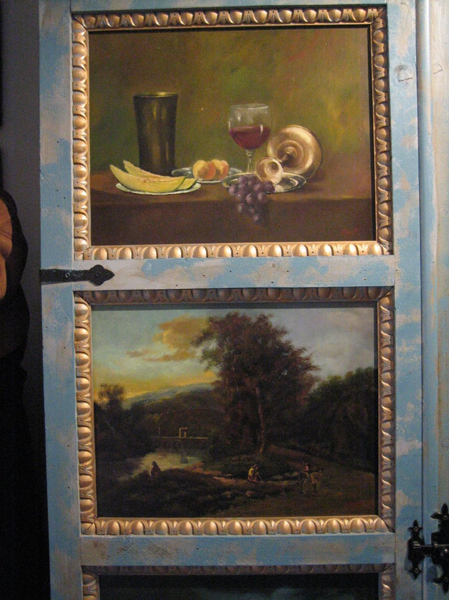 Armario artesanal. Detalle de pintura