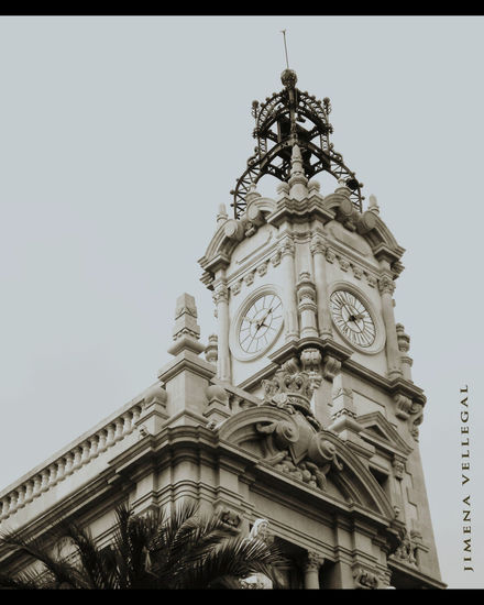 " Ayuntamiento de Valencia" Arquitectura e interiorismo Blanco y Negro (Digital)