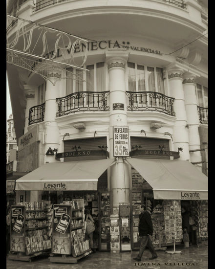 "Revelado de fotos 35 pesetas viejo cartel" Valencia Viajes Blanco y Negro (Digital)