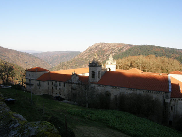 MONASTERIO SAN ESTEBAN DO RIBAS DO SIL Arquitectura e interiorismo Color (Digital)