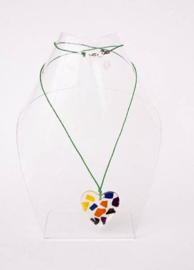 Collar Corazon total+ pño. colores+cordon verde 