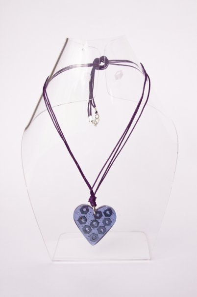 Collar Corazon total morado+ turs.+ cordon triple morado