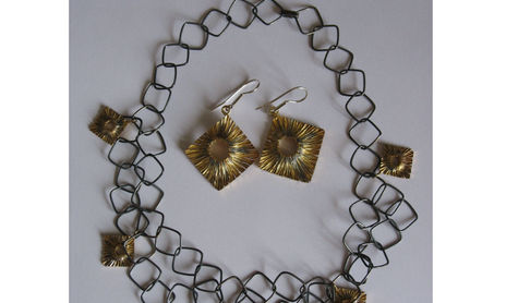 JOYAS CON ELEMENTOS ORGANICOS