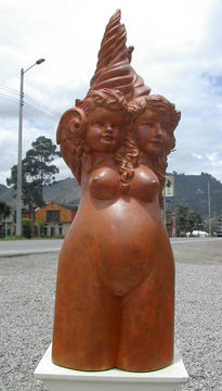 Escultura femenina