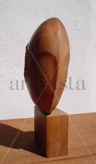 Anna (Cabeza inclinada) Wood Figurative