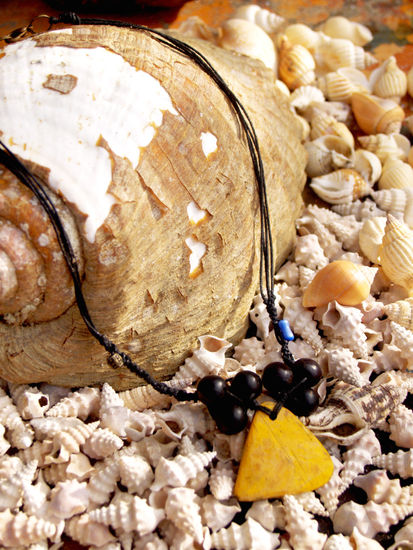 Collar Amarillo 
