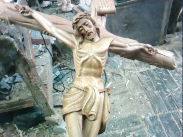 cristo cedro Wood Figurative