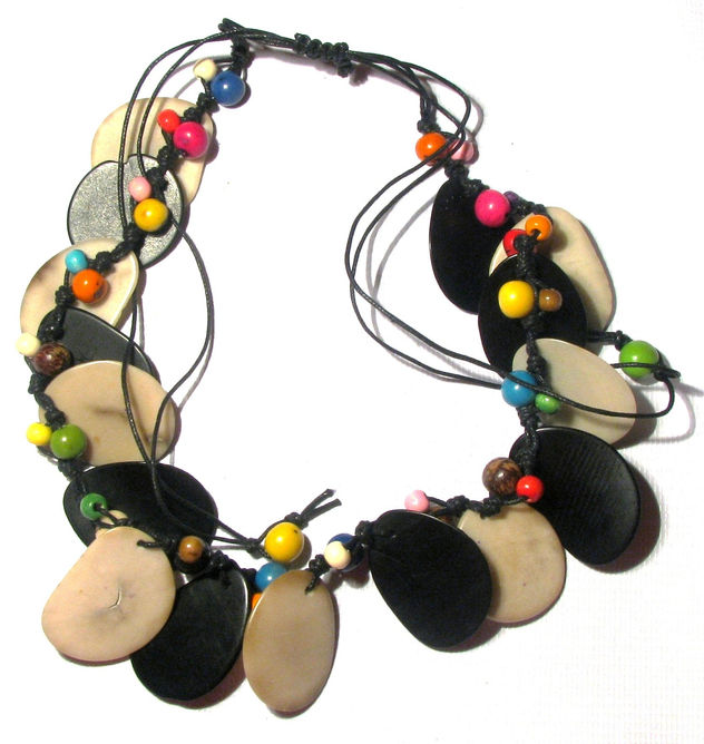 COLLAR EN TAGUA