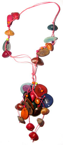 Collar en tagua y...