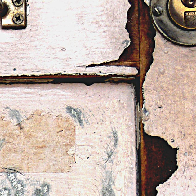 Detalle de una antigua puerta