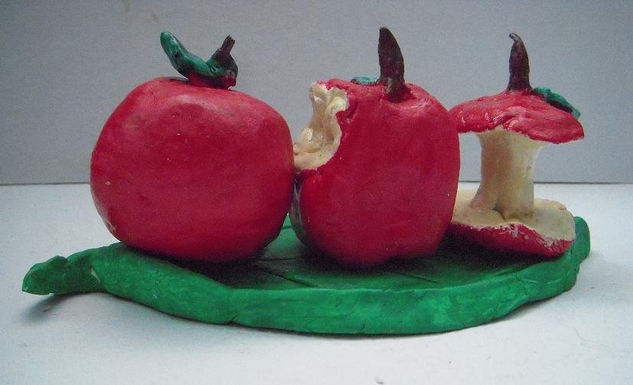 Las tres manzanas Others Figurative