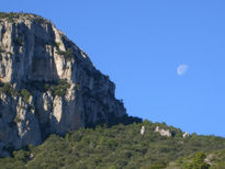 El peñascabia con luna