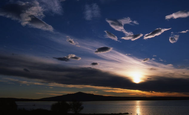 Huyendo del amanecer Naturaleza Color (Química)