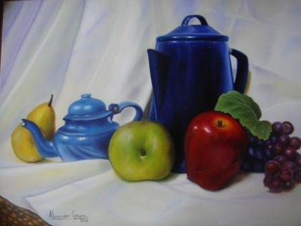 Tetera azul con frutas