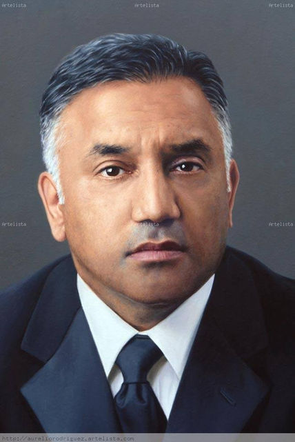 Paul Bassi -...