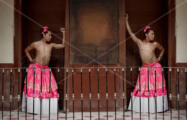 Lukas Avendaño, Muxe Performance Art-ist.
