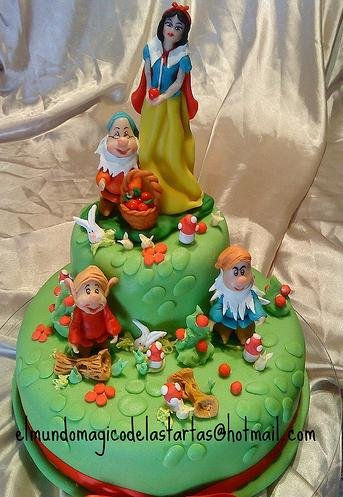 tarta blancanieves y los enanitos 