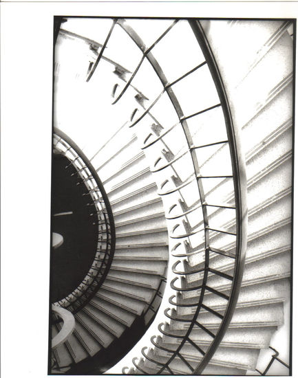 escalera Architecture and Interiorism Black and White (Manual)