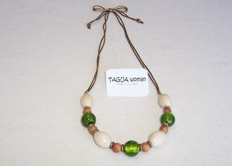Collar de tagua largo
