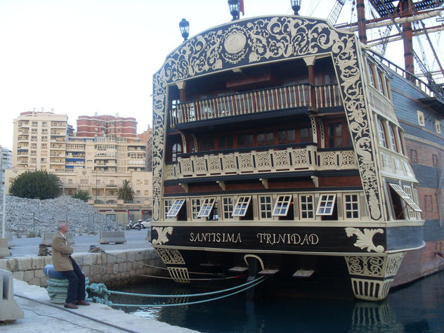POR LAS CALLES DE MÁLAGA-V- ( EL BARCO QUE NUNCA ZARPÓ )