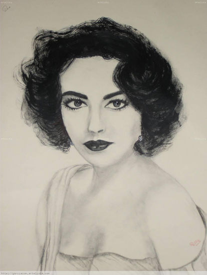 MUJER ROMANA Charcoal