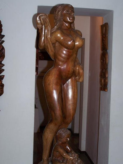 Mujer Madera Figurativa