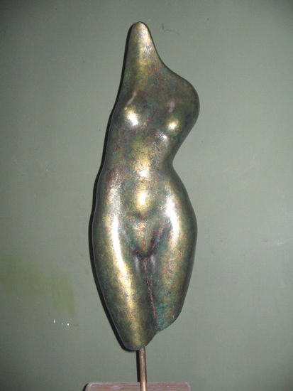 torso femenino 2 Otros Figurativa