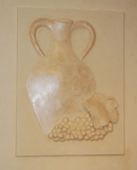 Vasija con uvas Pottery Figurative