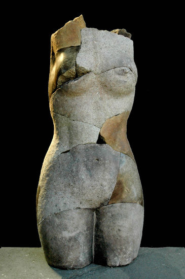 TORSO Piedra Figurativa