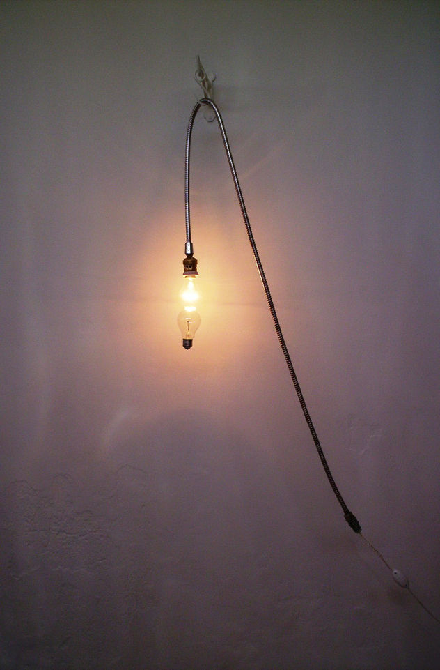 LAMPARA FLEXIBLE COLGANTE