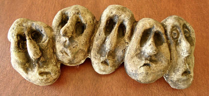 Caras