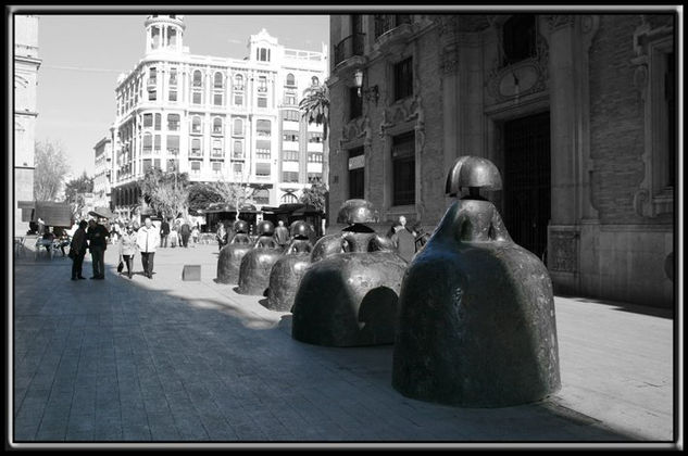 Las menins salen de paseo Other Themes Black and White (Digital)