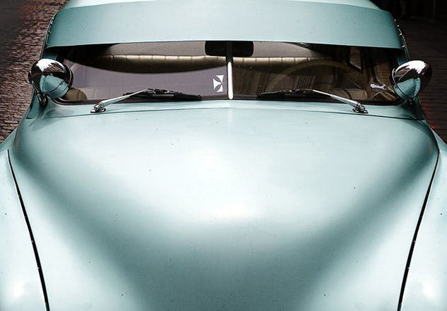 Coche 2, Brujas, Bélgica. 2008