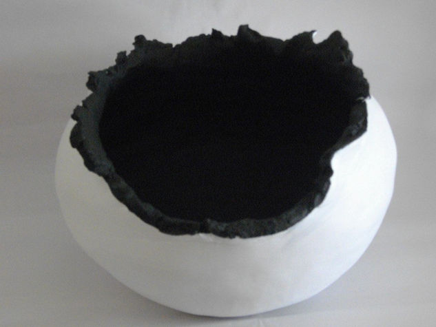 TROU NOIR Pottery Abstract