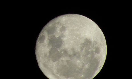 Da Moon from my Room