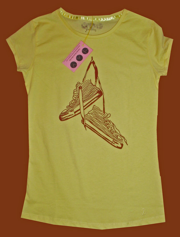 Camiseta modelo 52