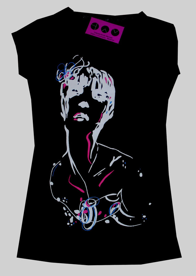 Camiseta modelo 54