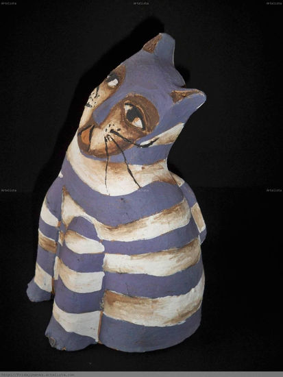 "Gato rayado" Pottery Figurative