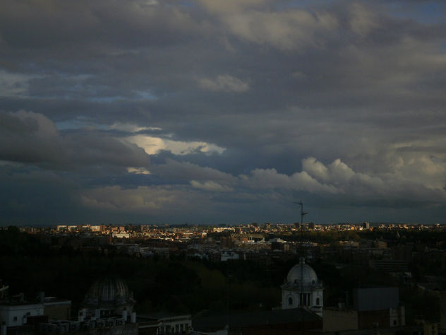 Último rayo de sol           MADRID/VERANO