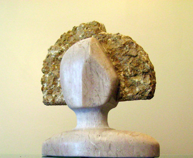 A menina busto I Stone Figurative