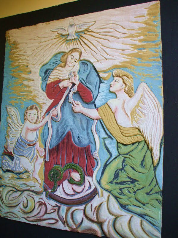 tetagua  py realiza el esgrafiado de la virgen desata nudo