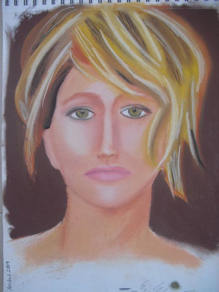 Rostro sobre marrón