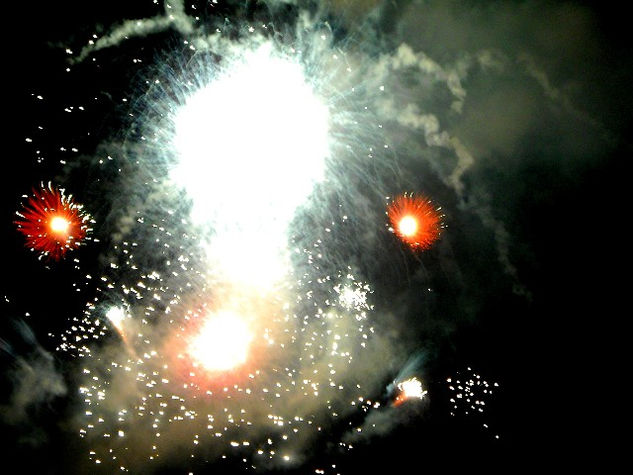 FUEGOS ARTIFICIALES 5 Otras temáticas Color (Digital)