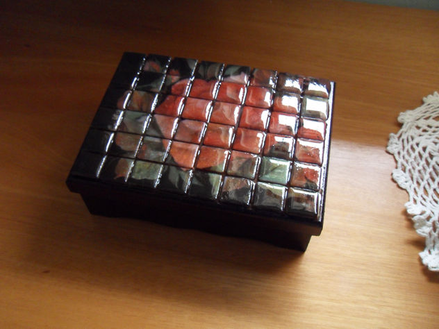 caixa com mosaico