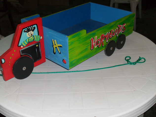camion para llevar juguetes