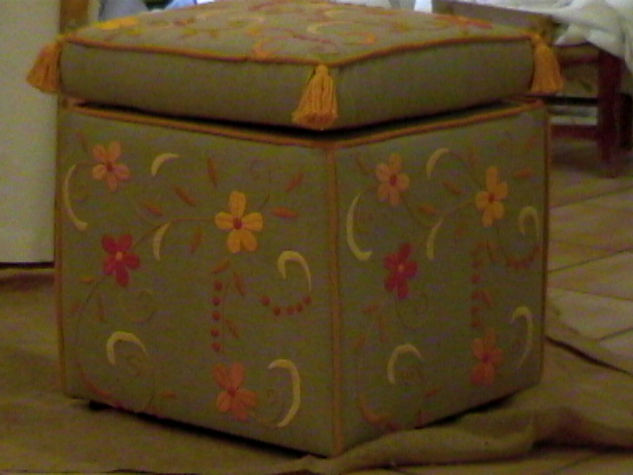 Caja Embroidery Textile