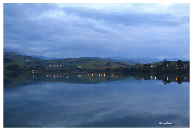 reflejos en la bahia