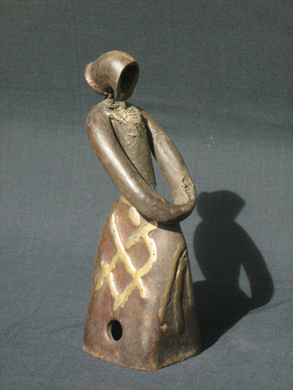 Premonociòn Iron Figurative